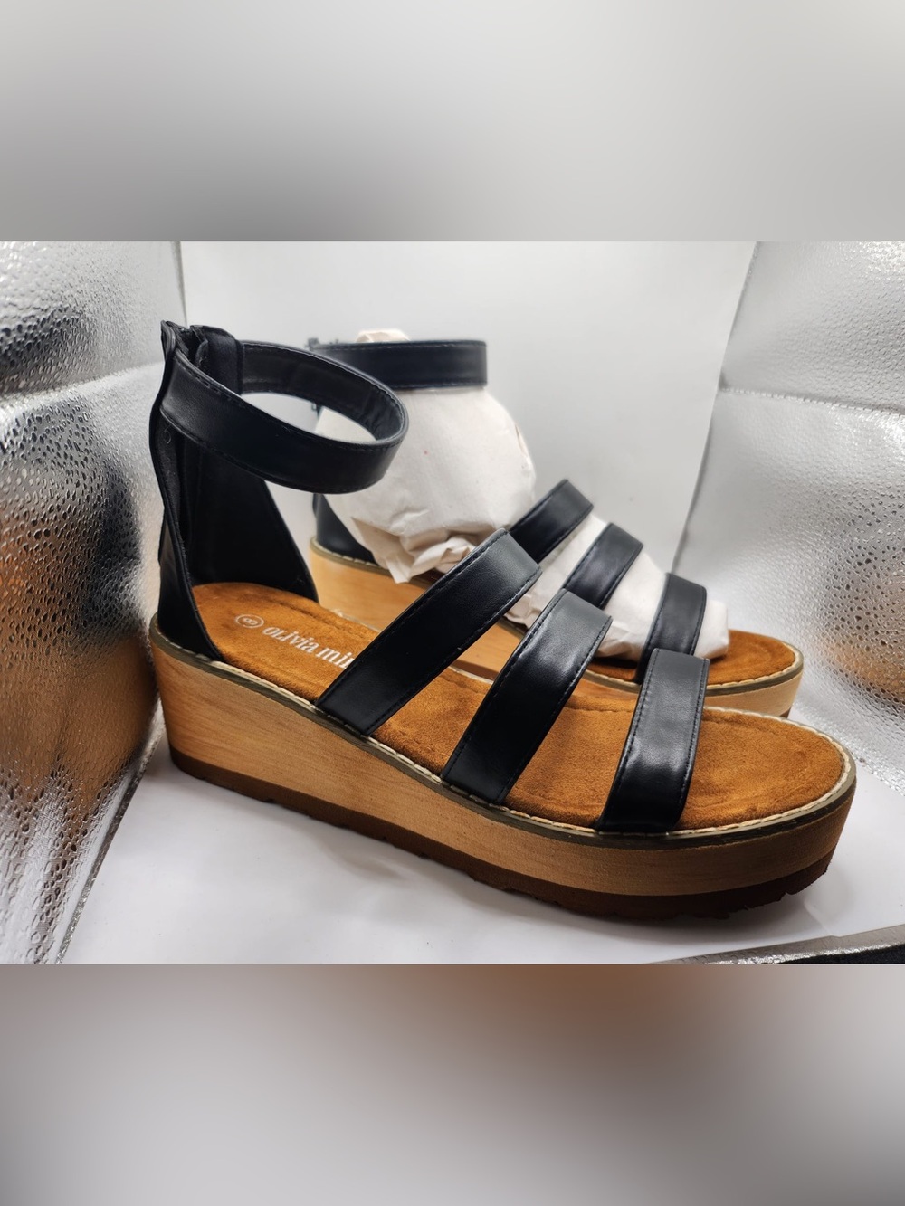 Olivia Miller Black Strappy Platform Cushioned Sandals Lightweight Wedge 8 NIB